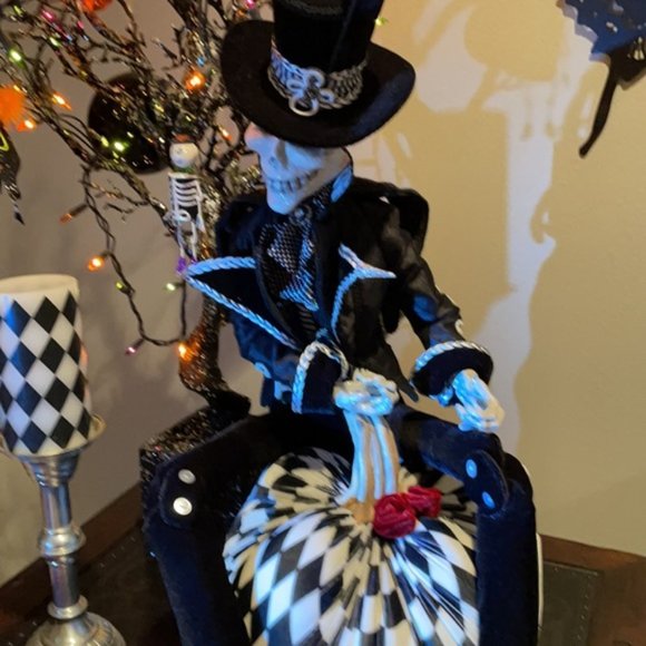 First Part of Halloween Glam The Groom & Pumpkin - Picture 3 of 4